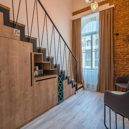 Mini Hotel On Aghmashenebeli Ave Tbilisi Bagian luar foto