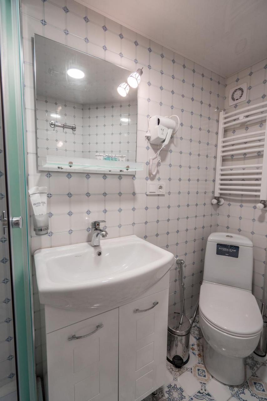 Mini Hotel On Aghmashenebeli Ave Tbilisi Bagian luar foto