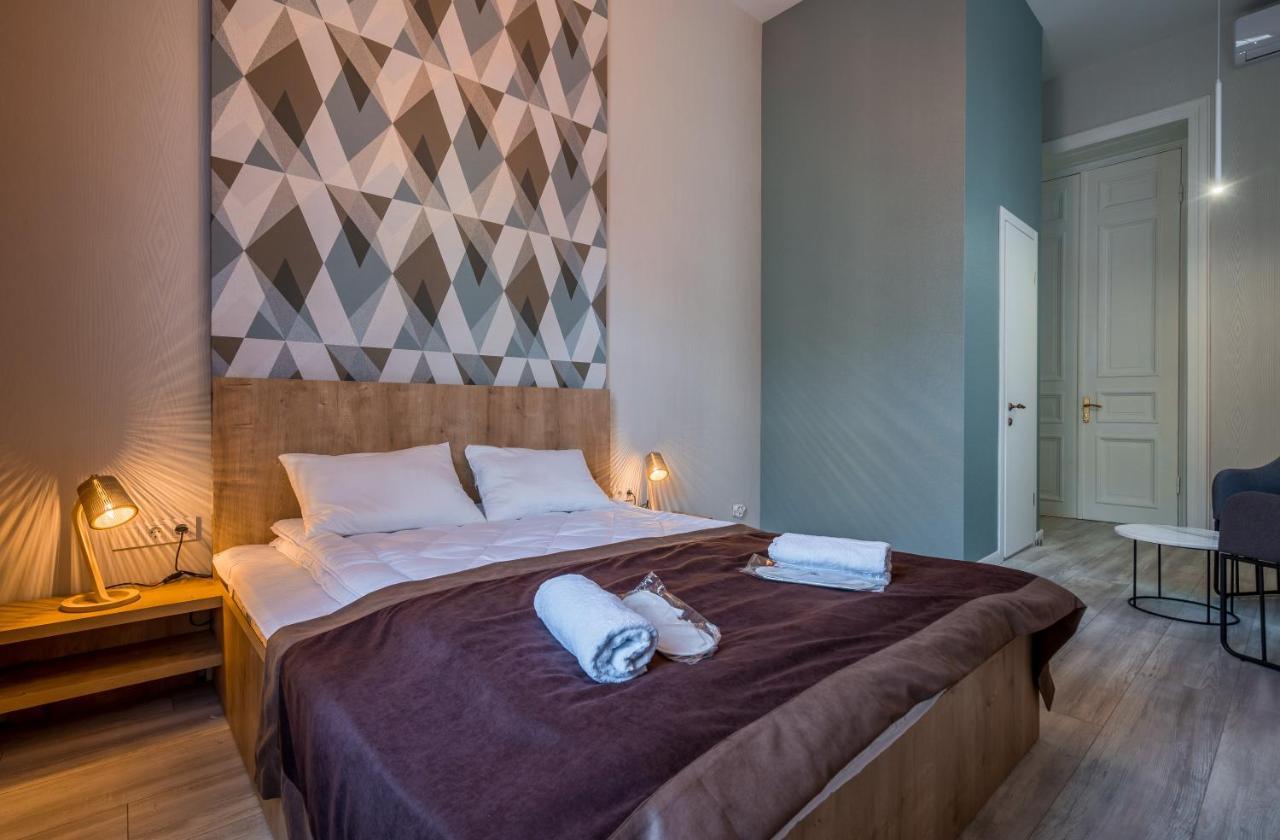 Mini Hotel On Aghmashenebeli Ave Tbilisi Bagian luar foto