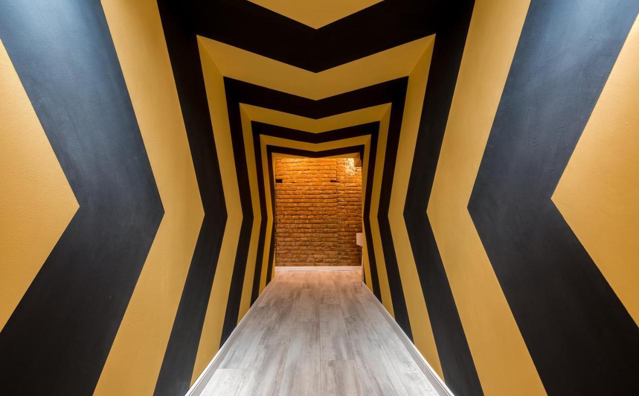 Mini Hotel On Aghmashenebeli Ave Tbilisi Bagian luar foto